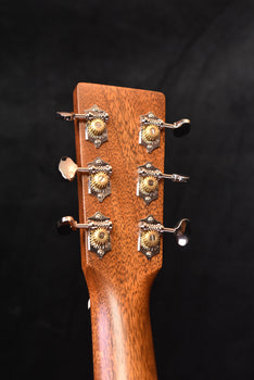 martin d-18 standard dreadnought acoustic guitar-gloss