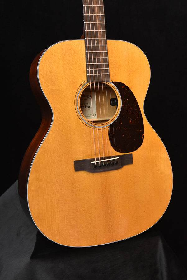 Martin 000E Retro Plus Mahogany Acoustic Guitar