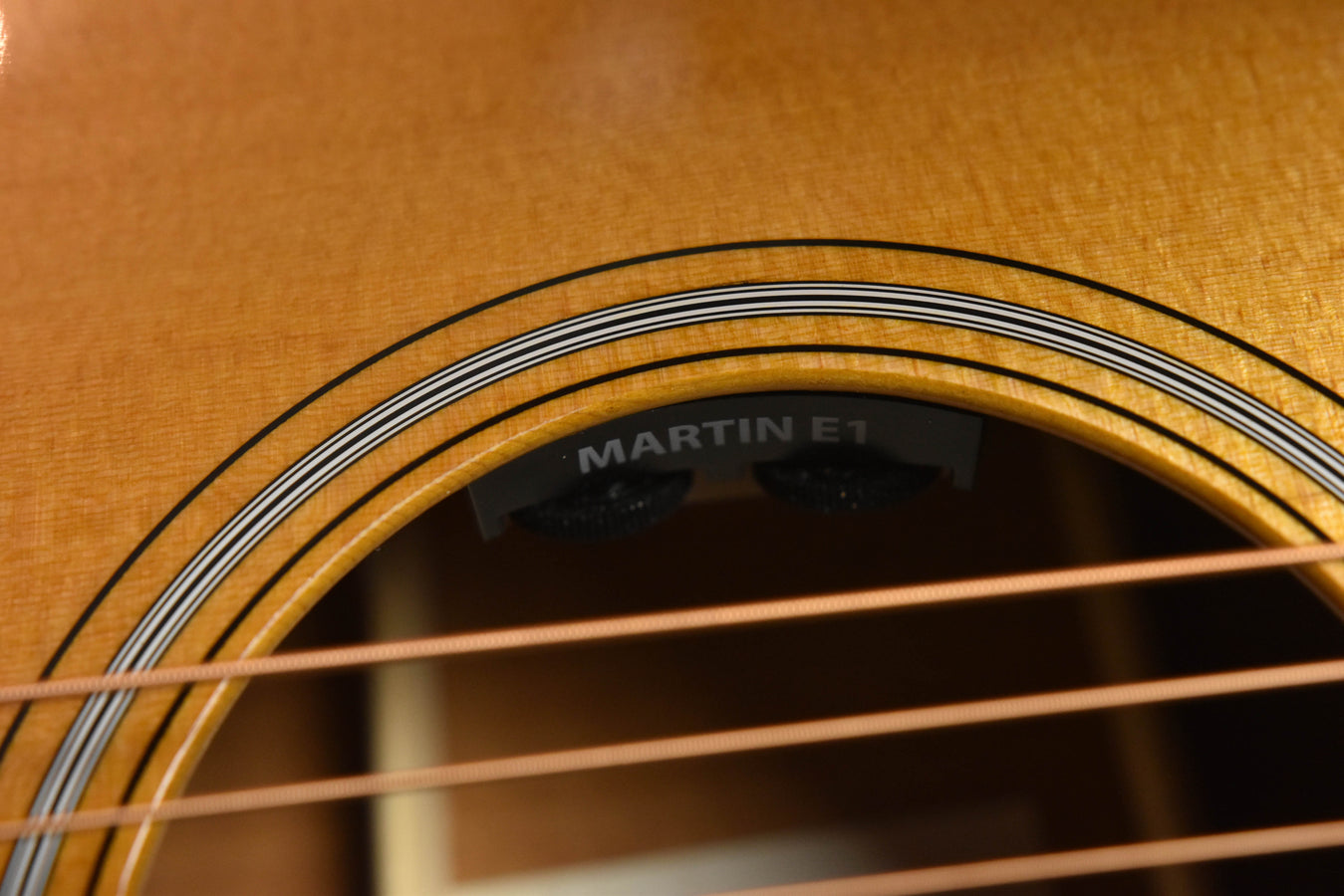 Martin 000E Retro Plus Mahogany Acoustic Guitar