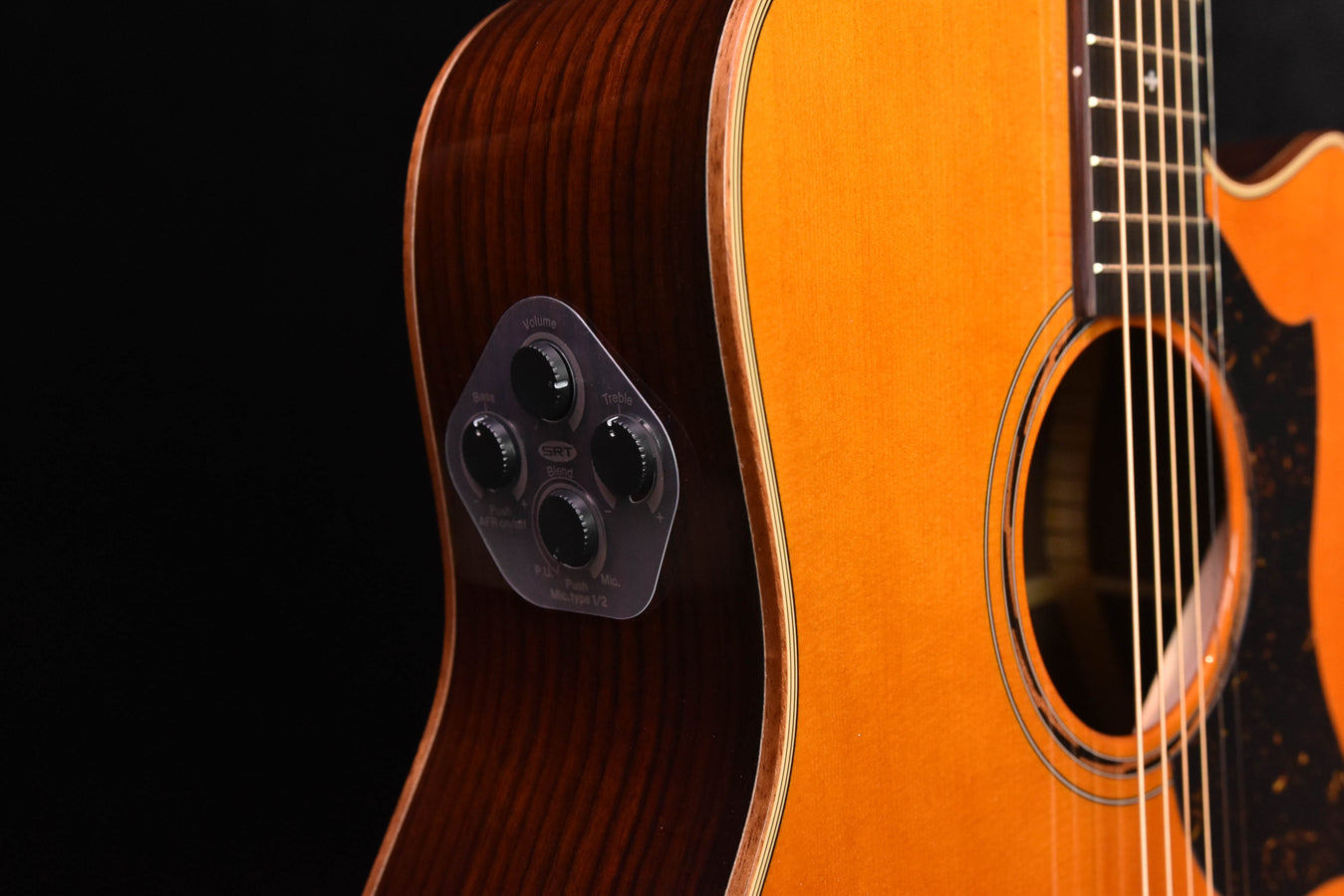 Yamaha A5R ARE Natural Cutaway Dreadnought Acoustic Guitar