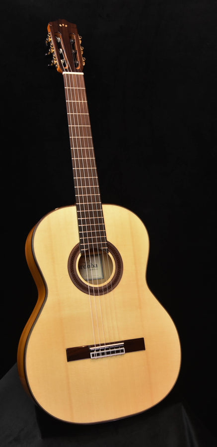 Cordoba F7 Flamenco Guitar