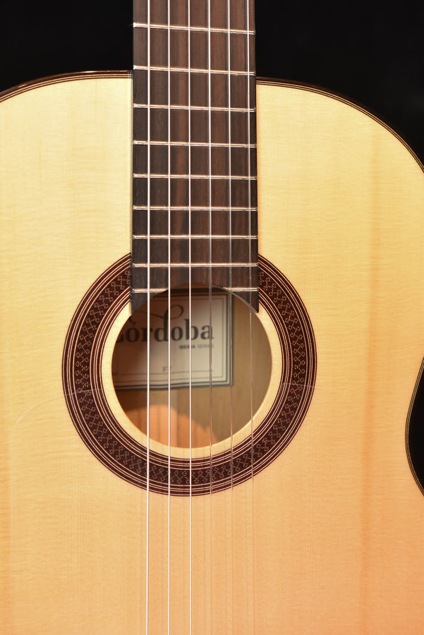 Cordoba F7 Flamenco Guitar