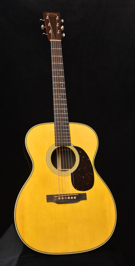 Martin 000-28 Authentic 1937 Brazilian Rosewood Aged. (CE-07BRZ )Acoustic Guitar