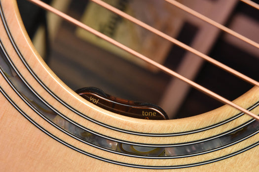 taylor legacy 810e dreadnought  acoustic guitar