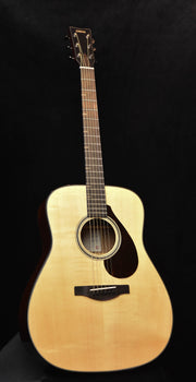 yamaha 60th anniversary fg9 dreadnought  acoustic guitar
