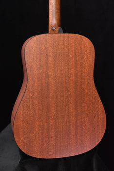 d-x2e molly tuttle guitar back, warm woodgrain texture on lower bout