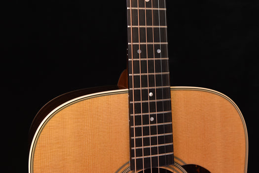 martin d-28 gloss dreadnought acoustic guitar