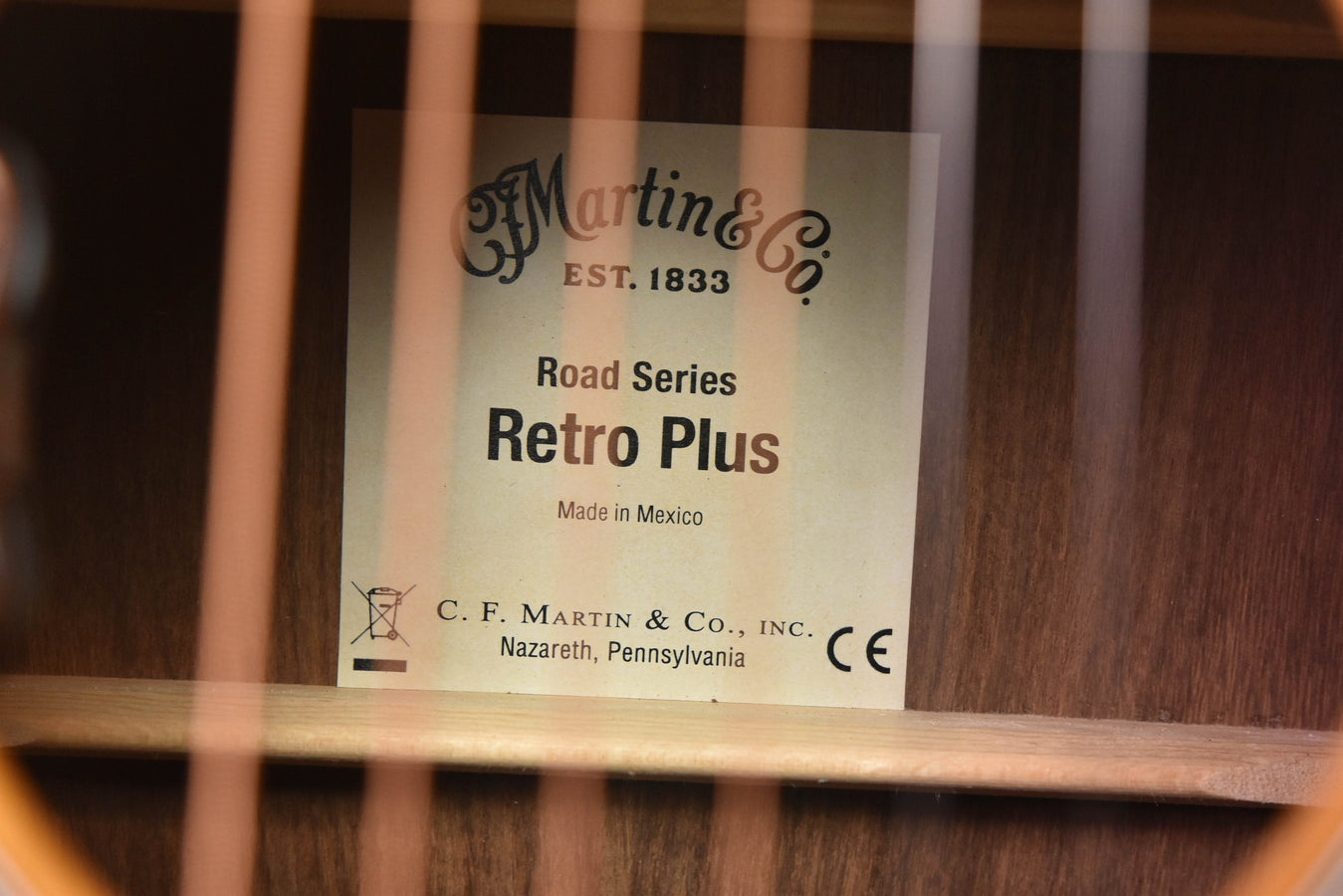 Martin Retro Plus label on guitar body: “Road Series” and “Made in Mexico”