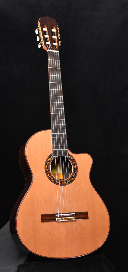 Jose Ramirez 140CWE-C Cutaway Classical Guitar with LR Baggs Pickup