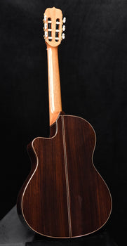 jose ramirez 140cwe-c cutaway classical guitar with lr baggs pickup