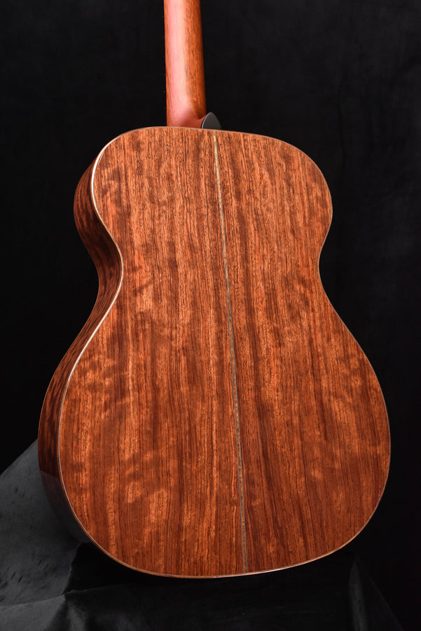 Boucher Studio Goose SG-21-GM OMH Orchestra Model Torrefied Adirondack Red Spruce and Bubinga Gold and Master Pack Upgrades Acoustic Guitar