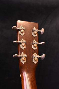 martin d-18 authentic aged 1937 vts top acoustic guitar