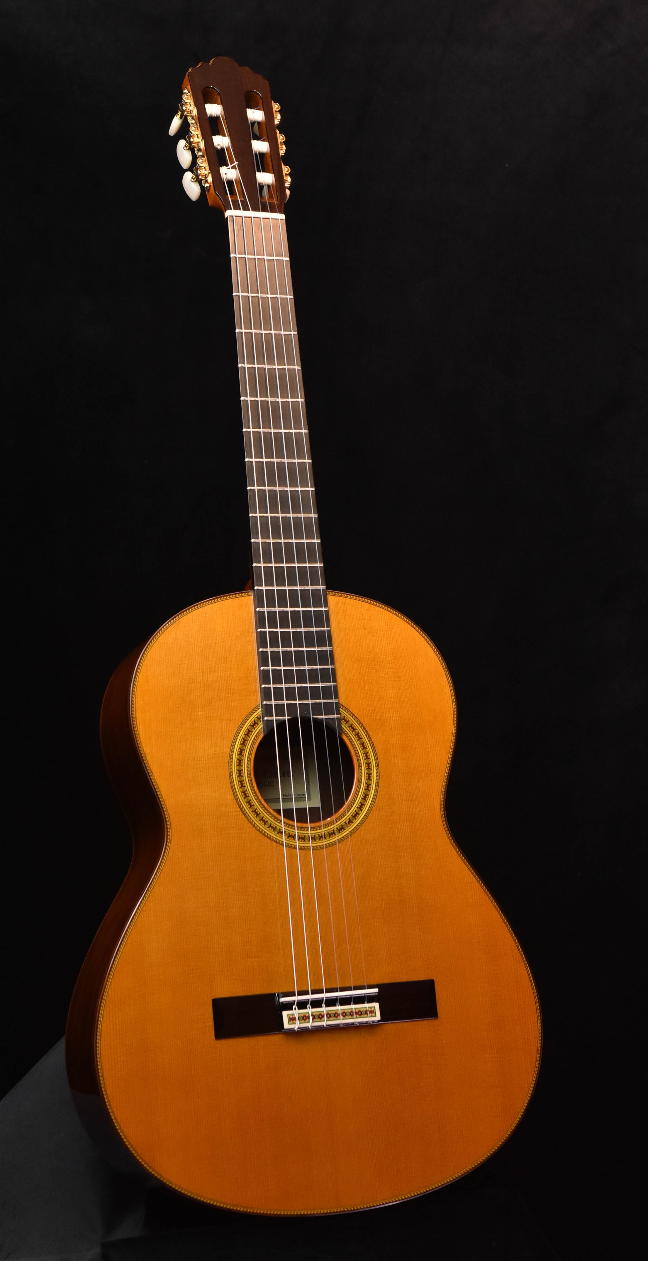 Yamaha GC42C Classical Guitar Cedar Top