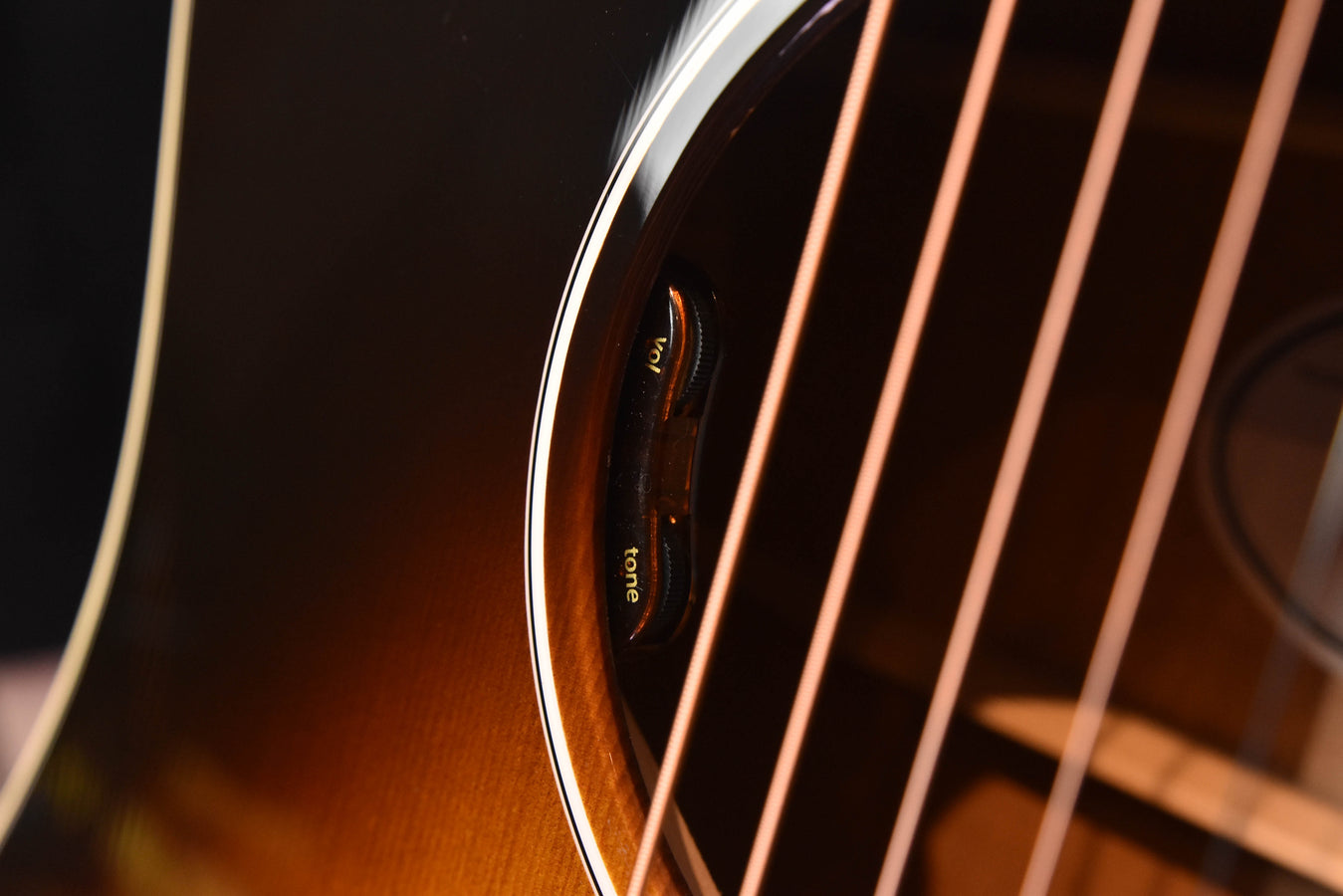 Gibson J-45 Standard Vintage Sunburst Acoustic Guitar