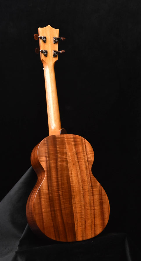 Kamaka HF-3 Tenor Ukulele