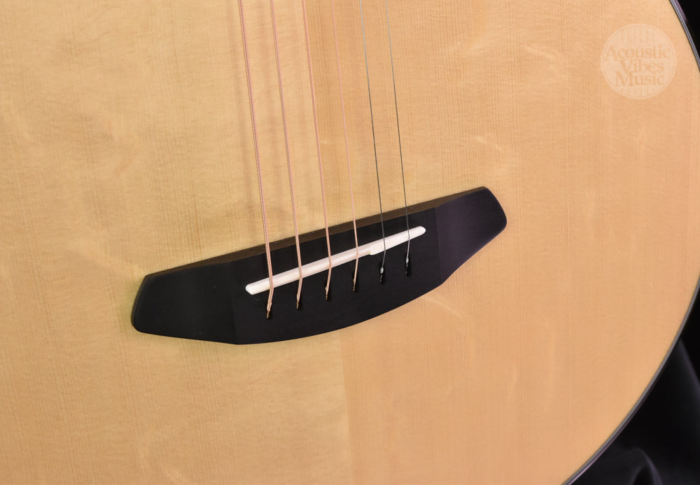 Breedlove limited edition concertina E  European spruce/ zircote