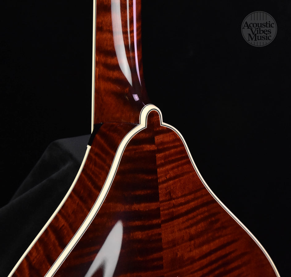 Collings  MT-2 Mandolin Cream Top