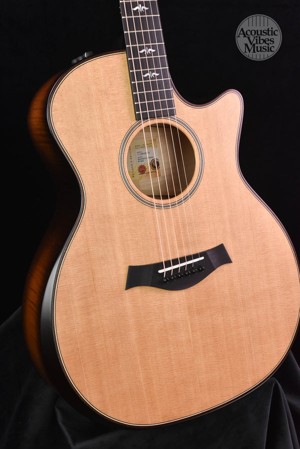 Taylor Builders Edition 614ce Natural Top  V Class!