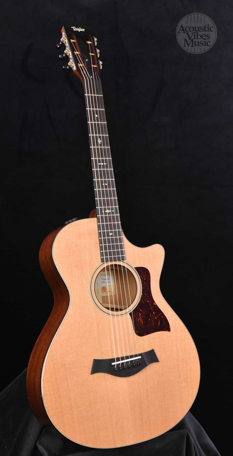 Taylor 512CE 12 Fret Mahogany/ Cedar  V Class!