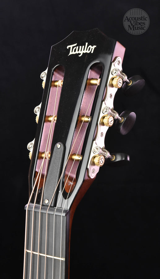 Taylor 512CE 12 Fret Mahogany/ Cedar  V Class!