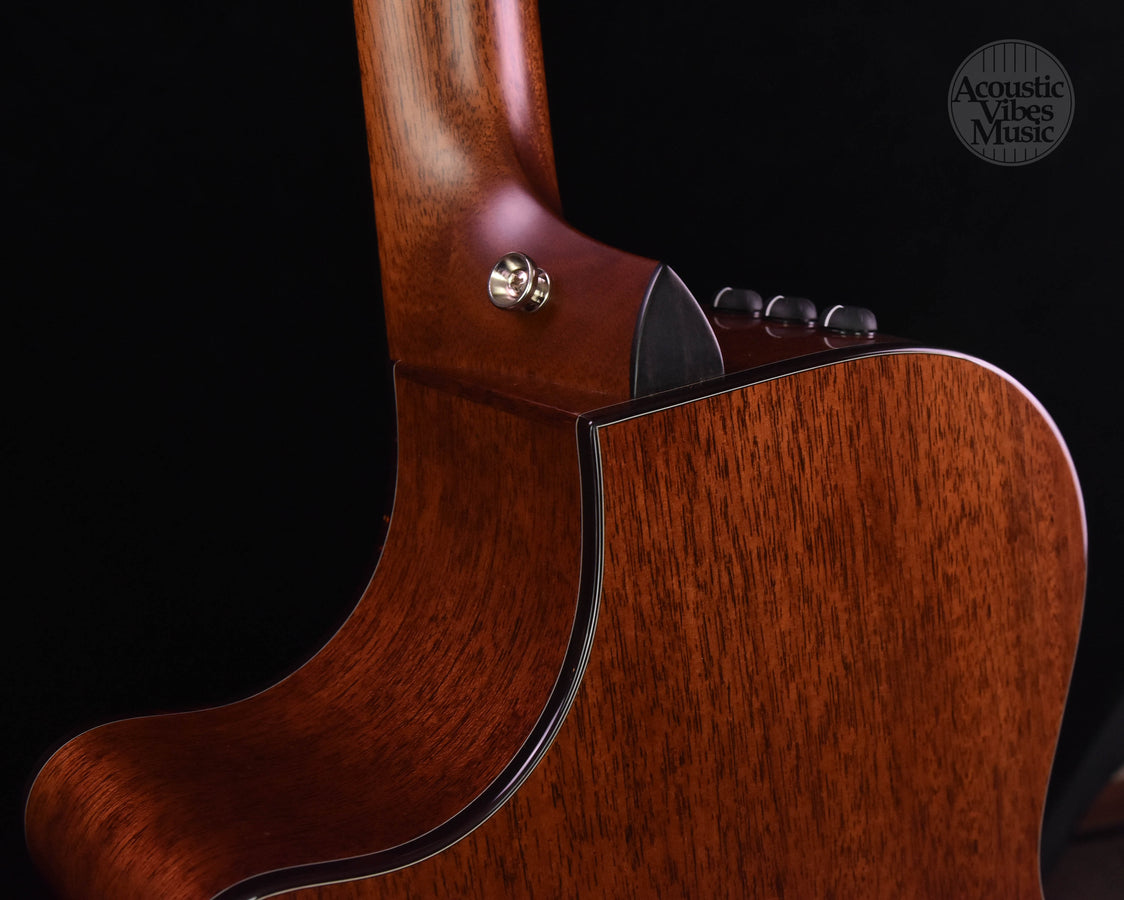 Taylor 512CE 12 Fret Mahogany/ Cedar  V Class!