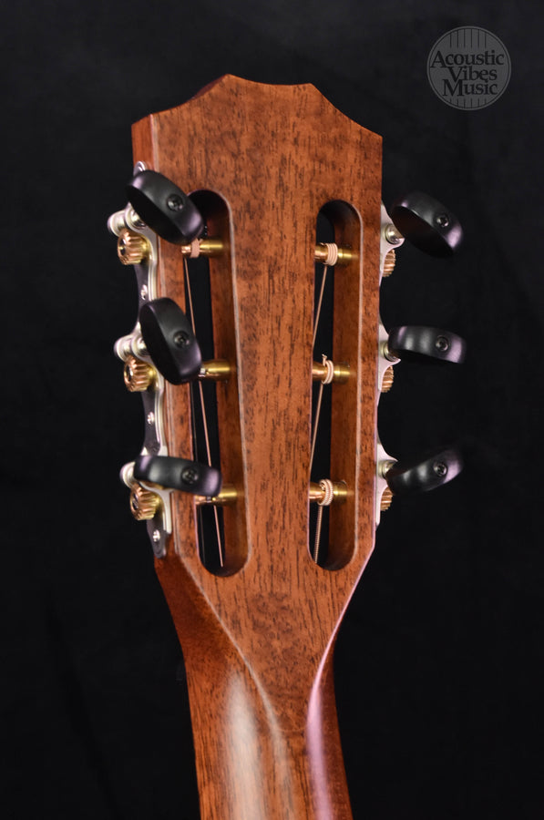 Taylor 512CE 12 Fret Mahogany/ Cedar  V Class!