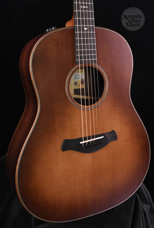 Taylor Builders Edition  717E WHB Sunburst Top V-Class