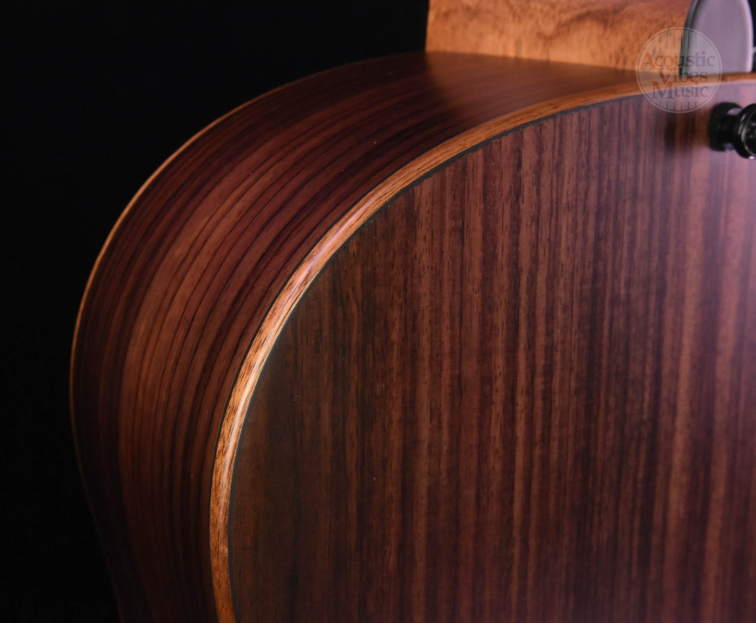 Taylor Builders Edition  717E WHB Sunburst Top V-Class