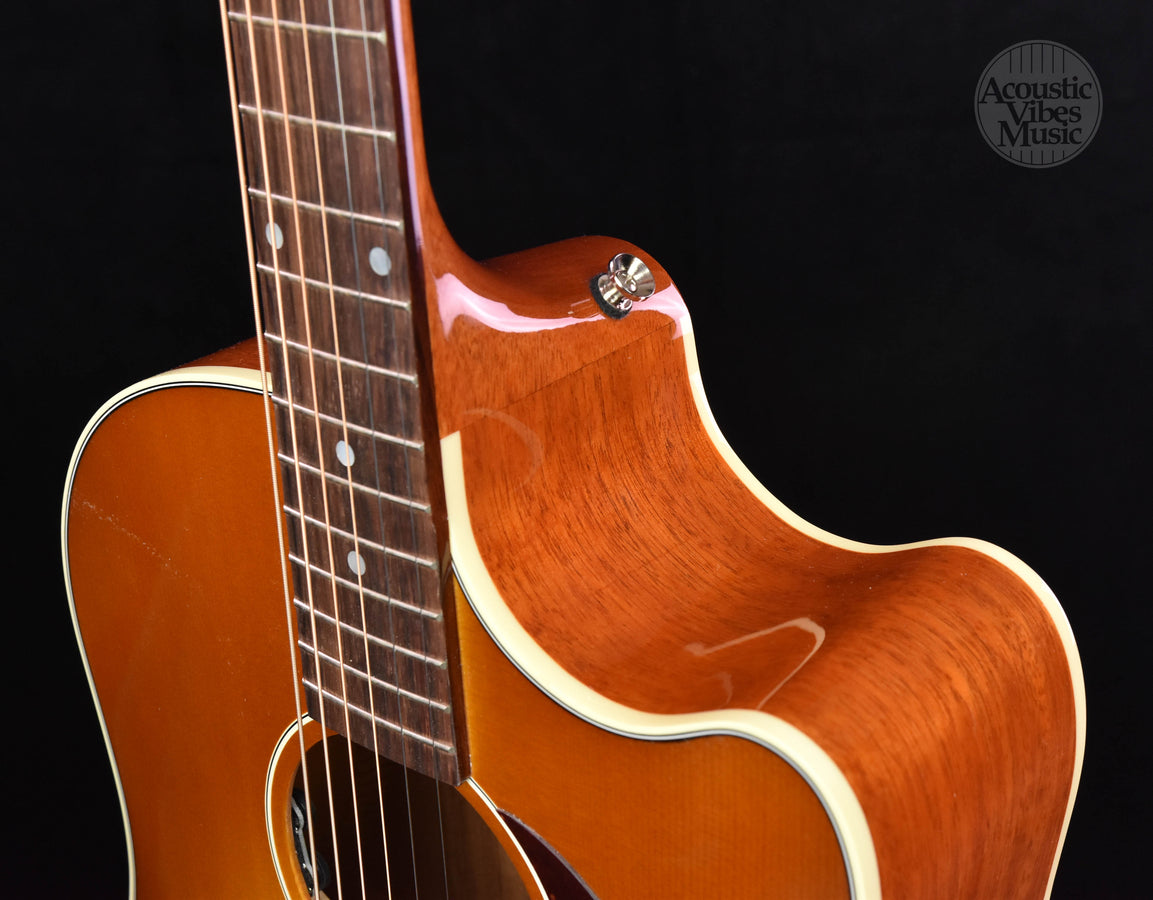 Gibson J-45 Cutaway Heritage Cherry Finish