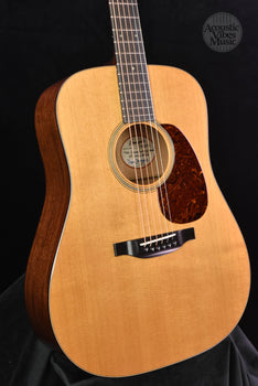 bourgeois d- championship dreadnought  torrefied sitka spruce and animal protein glue