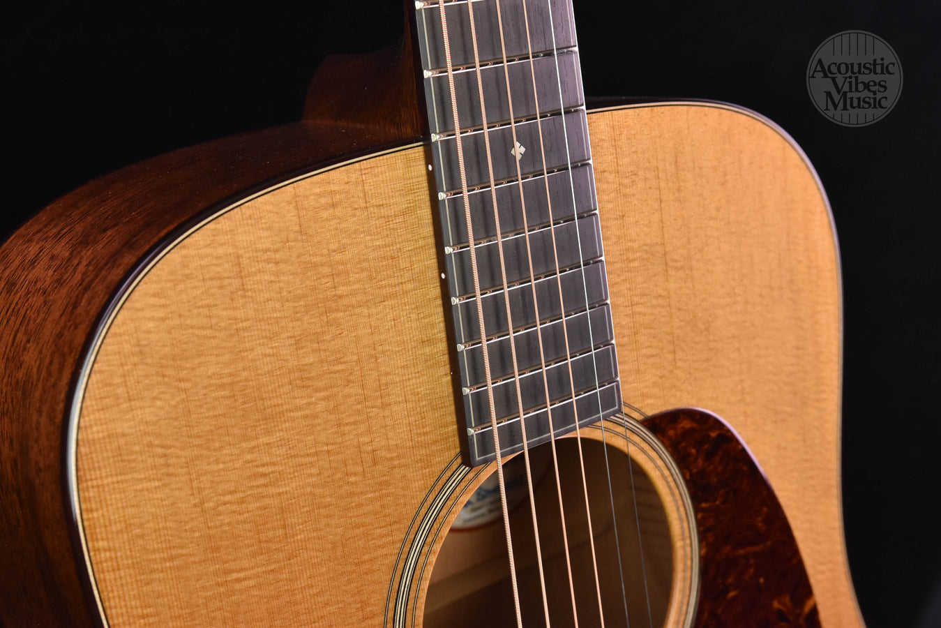 Bourgeois D- Championship Dreadnought  Torrefied Sitka Spruce and Animal Protein Glue