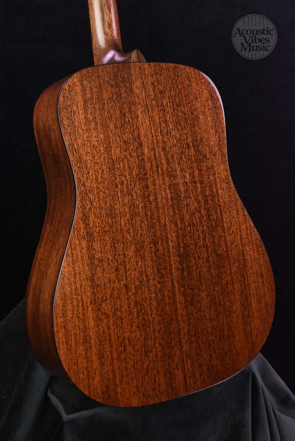 Bourgeois D- Championship Dreadnought  Torrefied Sitka Spruce and Animal Protein Glue