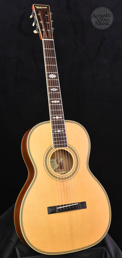 Waterloo WL-S Deluxe  Slotted Head Stock, Truss Rod with Case
