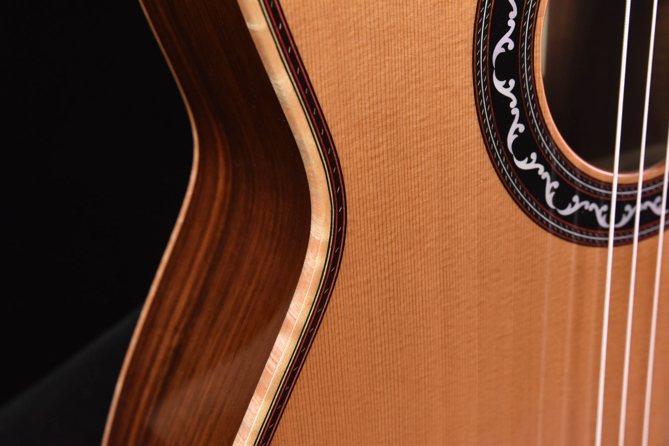 Cordoba Esteso Cedar "Luthier Select" Classical Guitar and Case