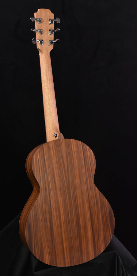 Sheeran by Lowden W02 Sitka Spruce/ Santos Rosewood LR Baggs Element VTC Pickup