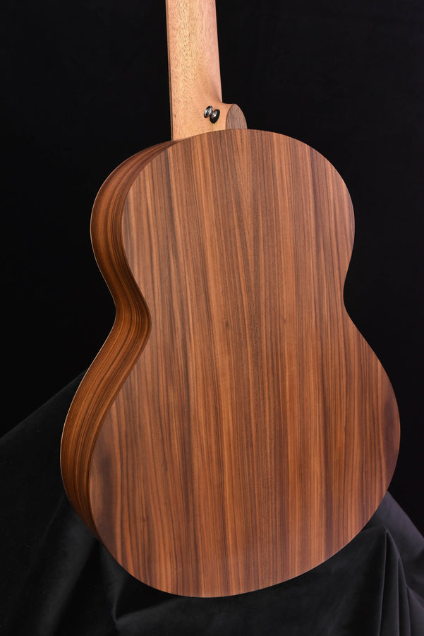 Sheeran by Lowden W02 Sitka Spruce/ Santos Rosewood LR Baggs Element VTC Pickup