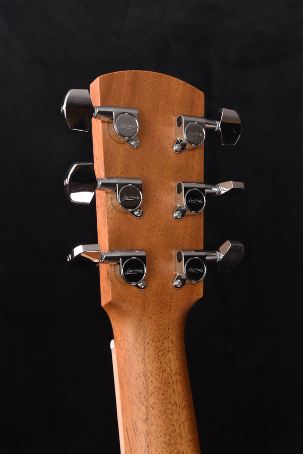 Larrivee OM-03-BH Bhilwara and Alpine Moon Spruce Top