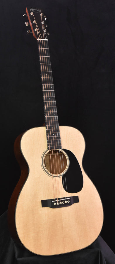 Martin Custom Shop 00 14 Fret Size Sinker Mahogany/ Sitka Spruce