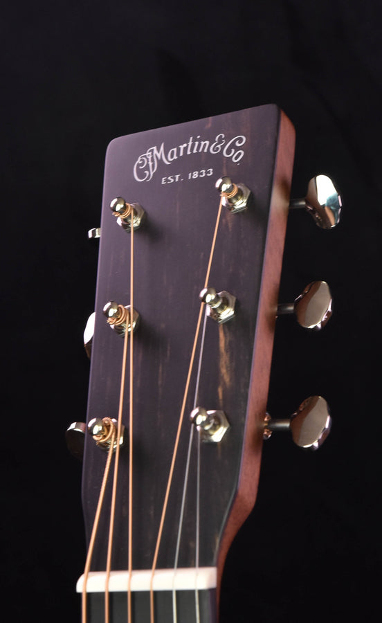 Martin Custom Shop 00 14 Fret Size Sinker Mahogany/ Sitka Spruce