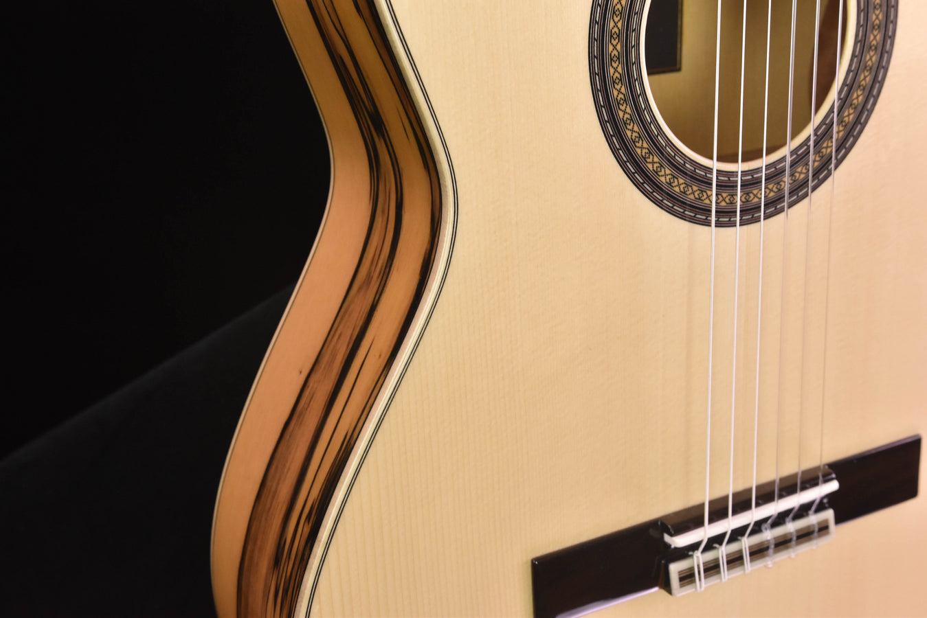 Cordoba 45 Limited  Black/White Ebony Back and Sides w/ Case