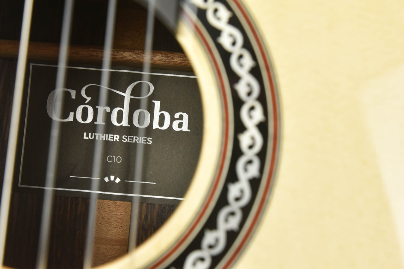 Cordoba C10 Spruce with case