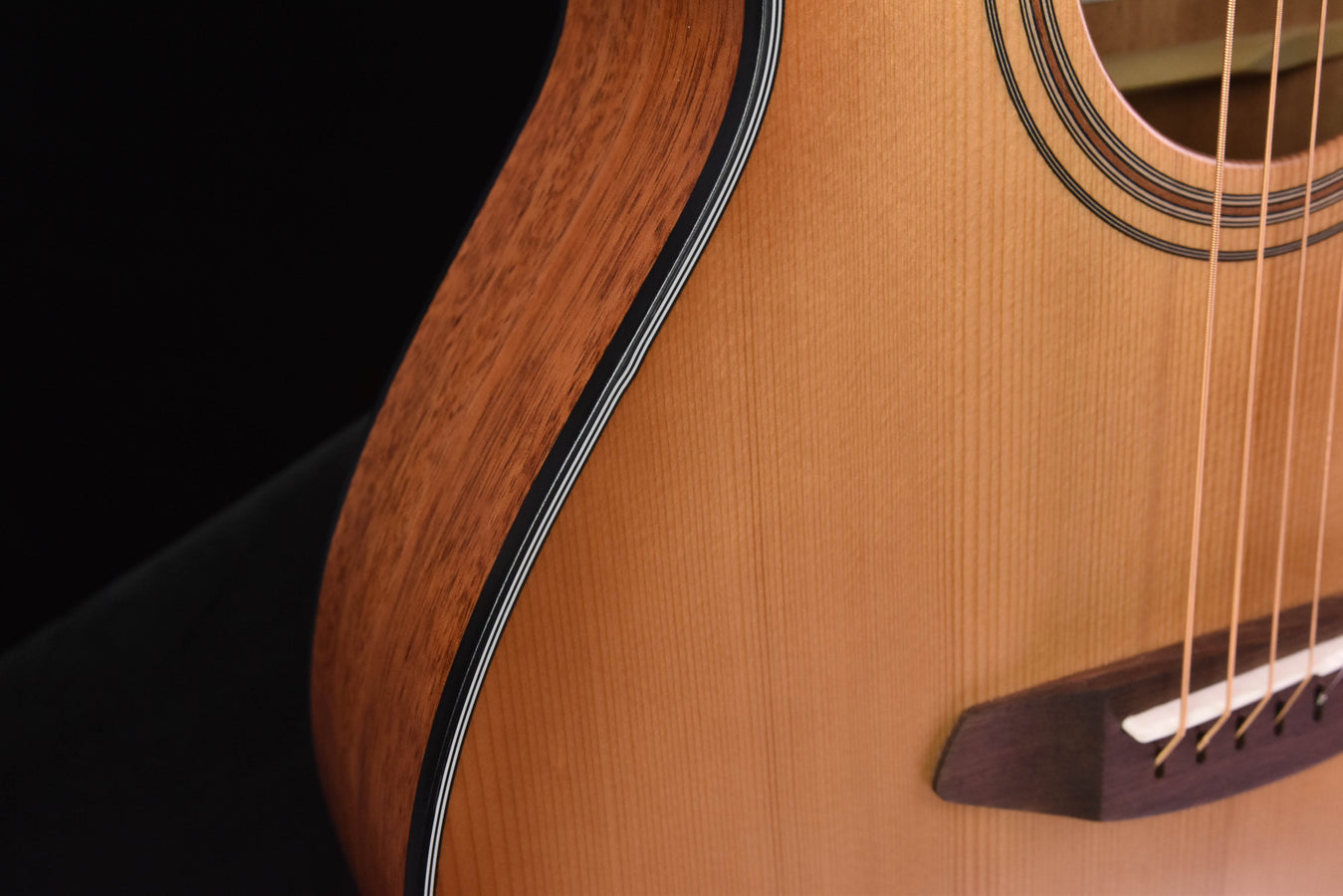 Breedlove Signature Concertina Copper E Torrefied European Spruce/ African Mahogany