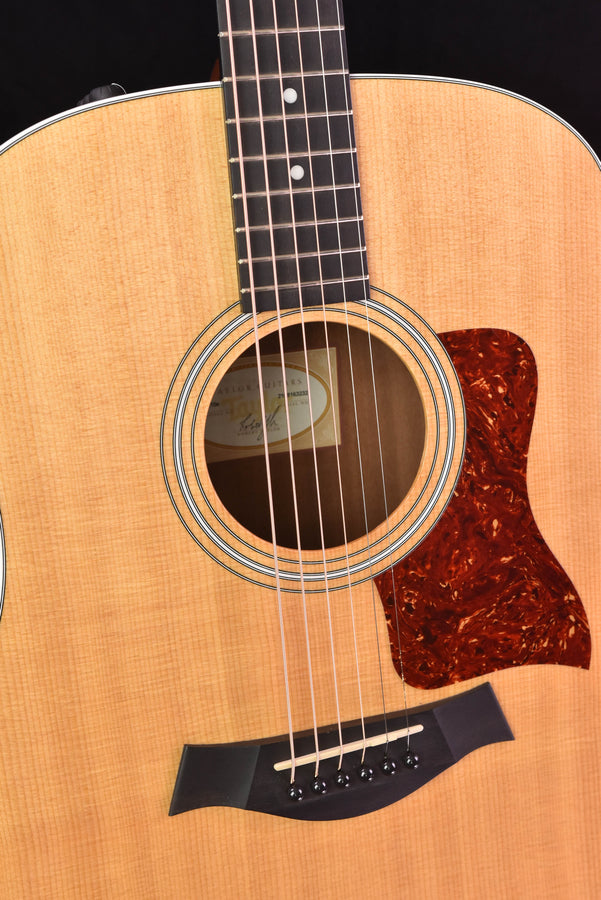 Used Taylor 210E - 2013