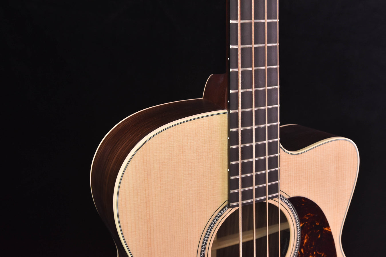 Martin BC-16E Acoustic Bass