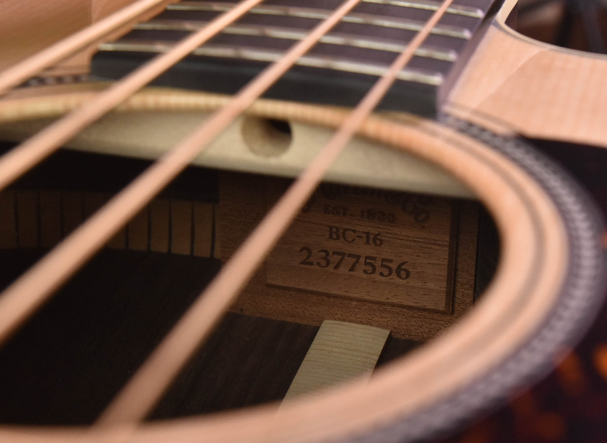 Martin BC-16E Acoustic Bass