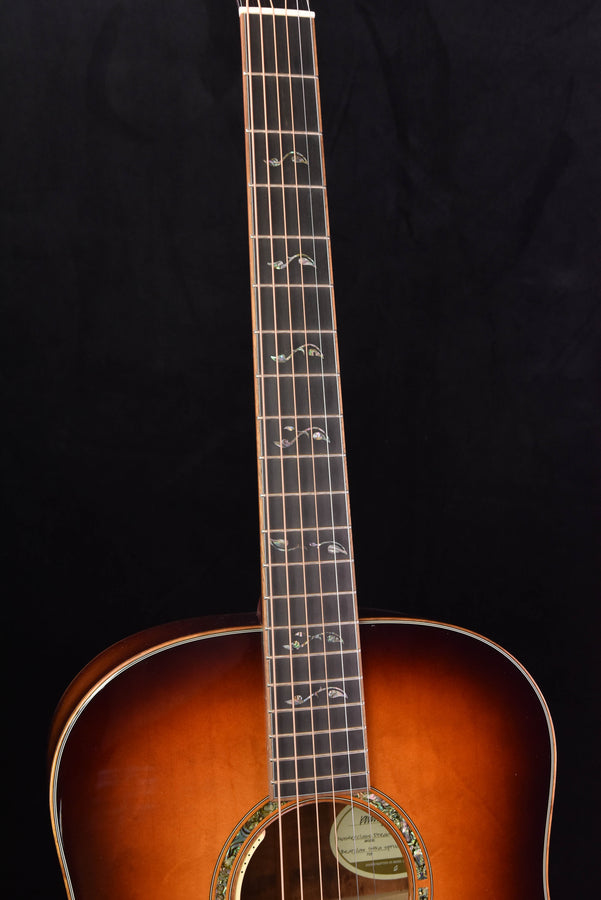 Breedlove Masterclass Drednought Carmel Burst E Bearclaw Sitka/ Koa- Discontined 2017 Model