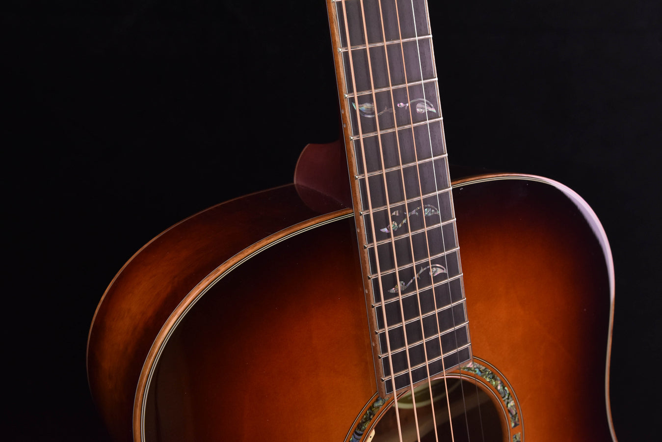 Breedlove Masterclass Drednought Carmel Burst E Bearclaw Sitka/ Koa- Discontined 2017 Model