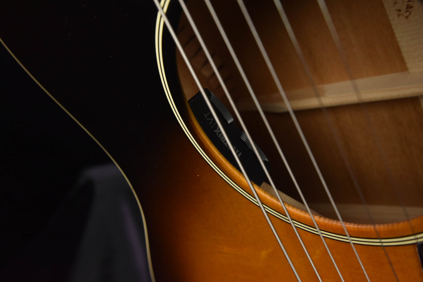 Martin 000-17E Whiskey Sunset