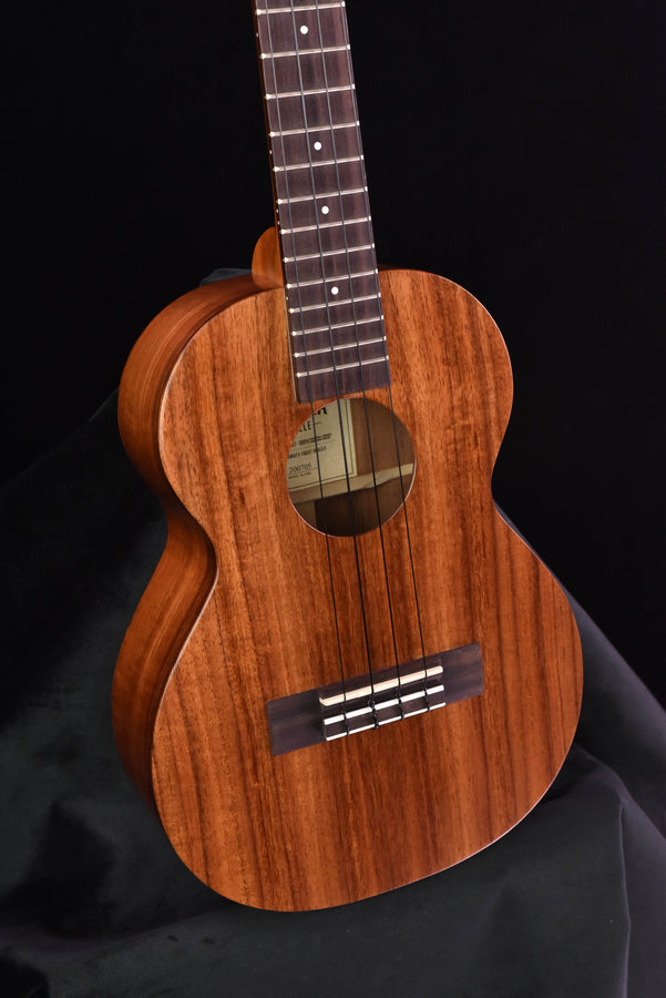 Kamaka HF-3 Tenor Ukulele