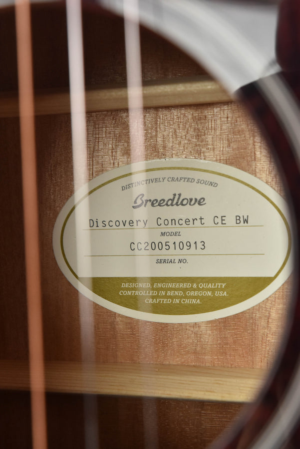 Breedlove Discovery Concert Black Widow CE All Mahogany